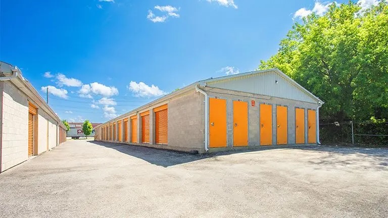 Storage Units at Access Storage - Barrie South - 100 Saunders Rd, Barrie, ON